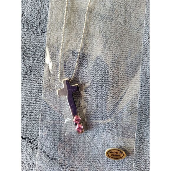Necklace  4 for $20. 💎 - Picture 1 of 5